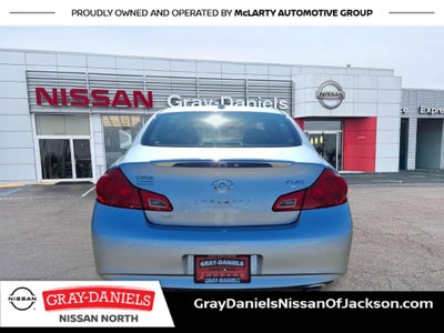 2015 INFINITI Q40 Base