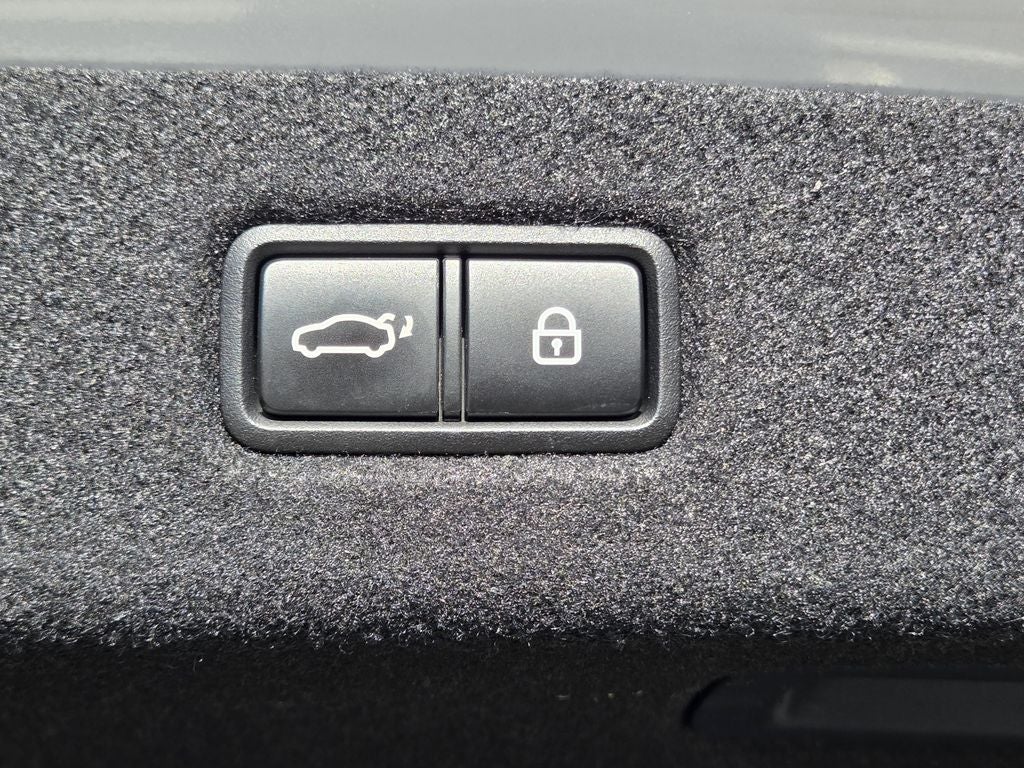 2018 Genesis G90 3.3T Premium