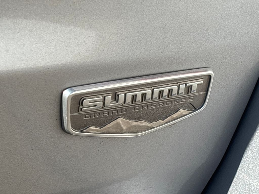 2021 Jeep Grand Cherokee Summit