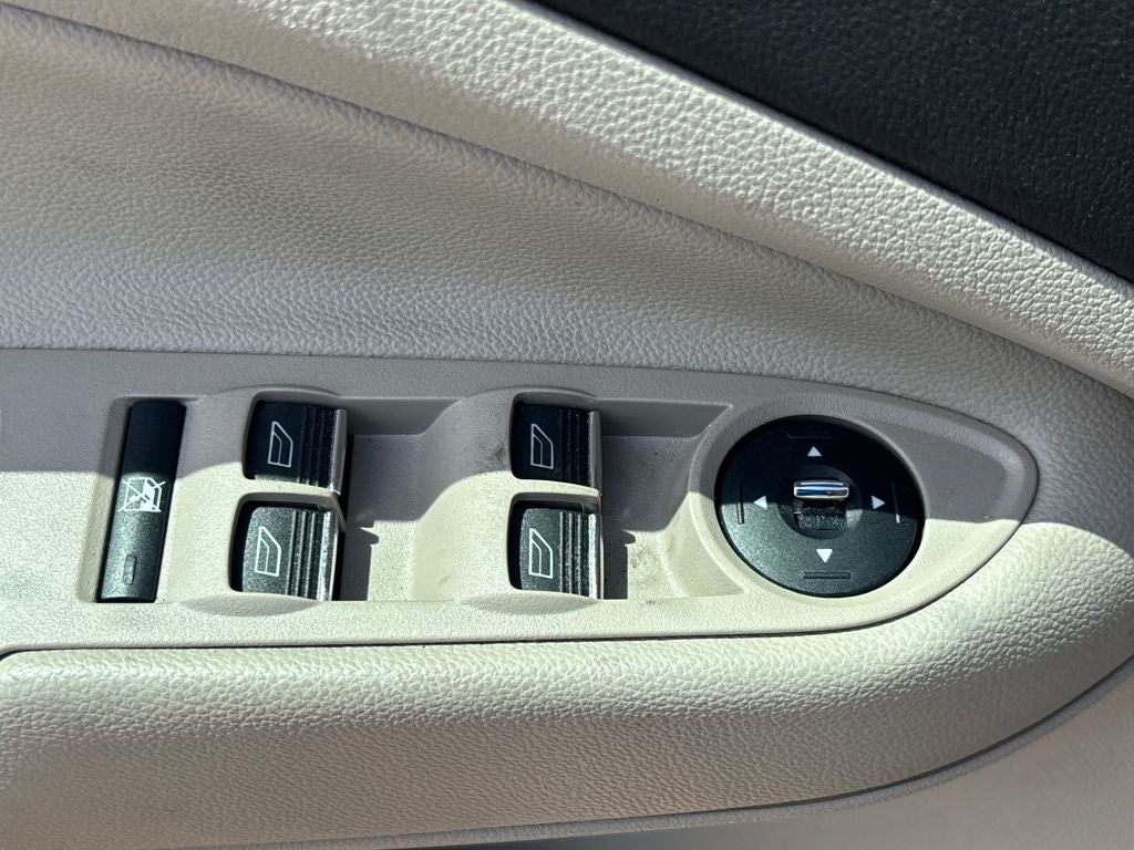 2013 Ford C-Max Hybrid SE