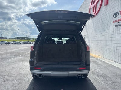 2024 GMC Acadia Elevation
