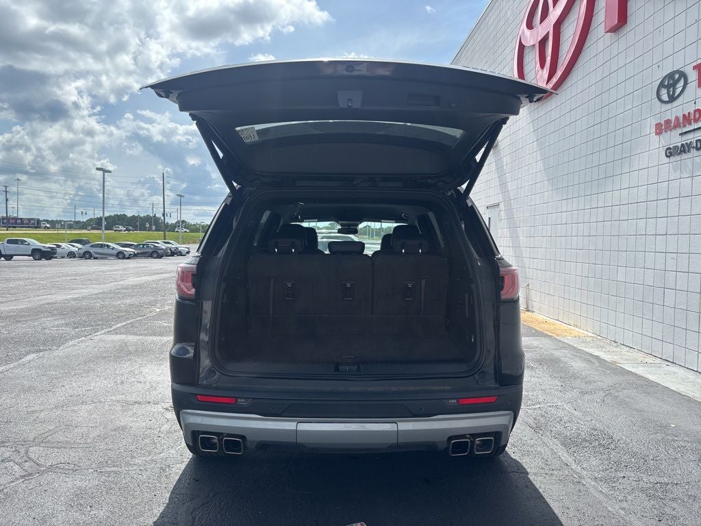 2024 GMC Acadia Elevation