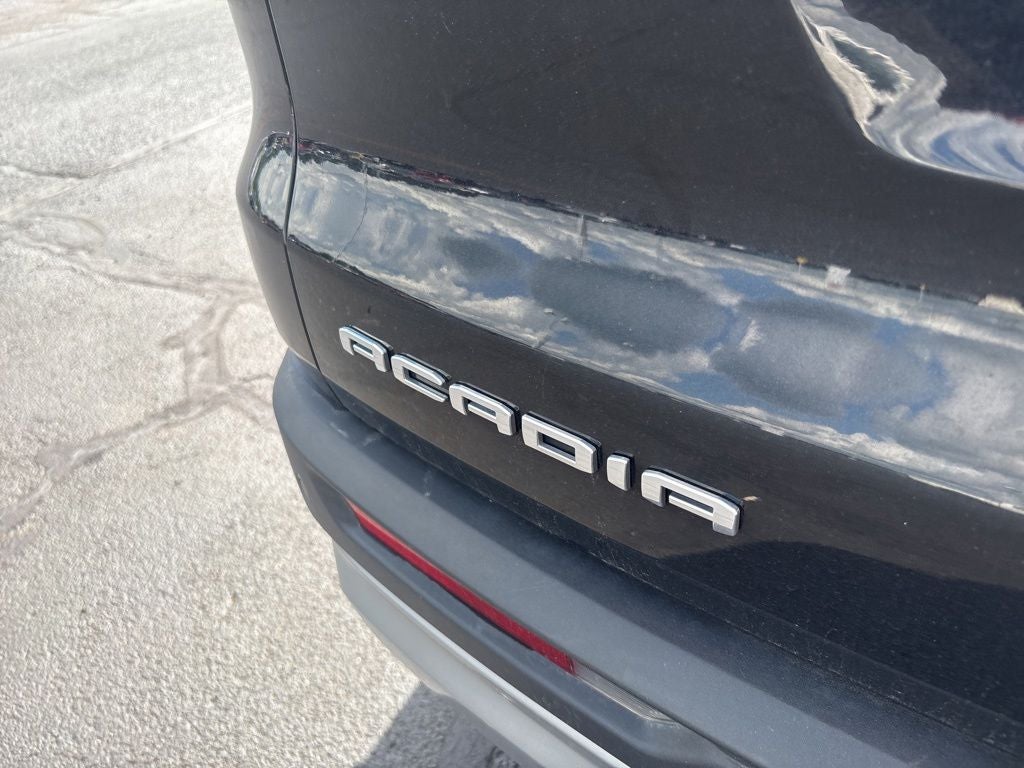 2024 GMC Acadia Elevation