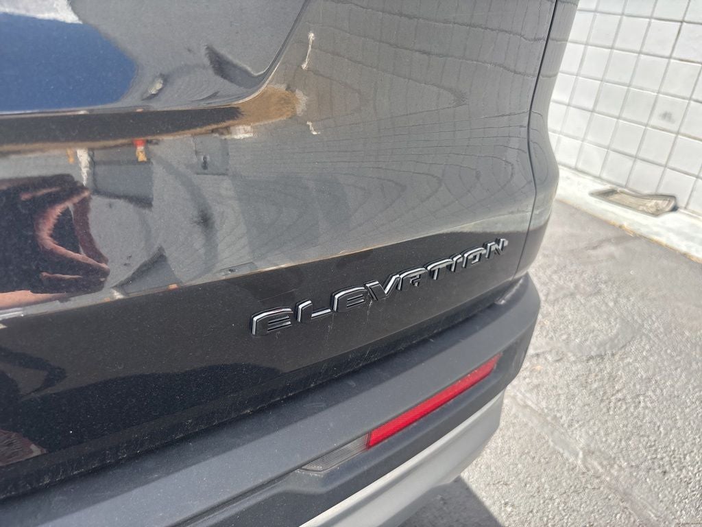 2024 GMC Acadia Elevation
