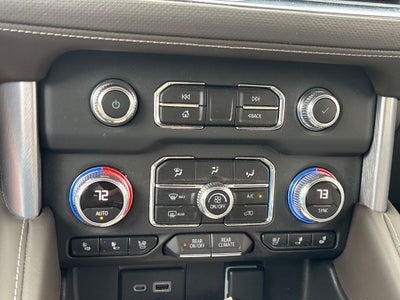 2022 GMC Yukon XL SLT