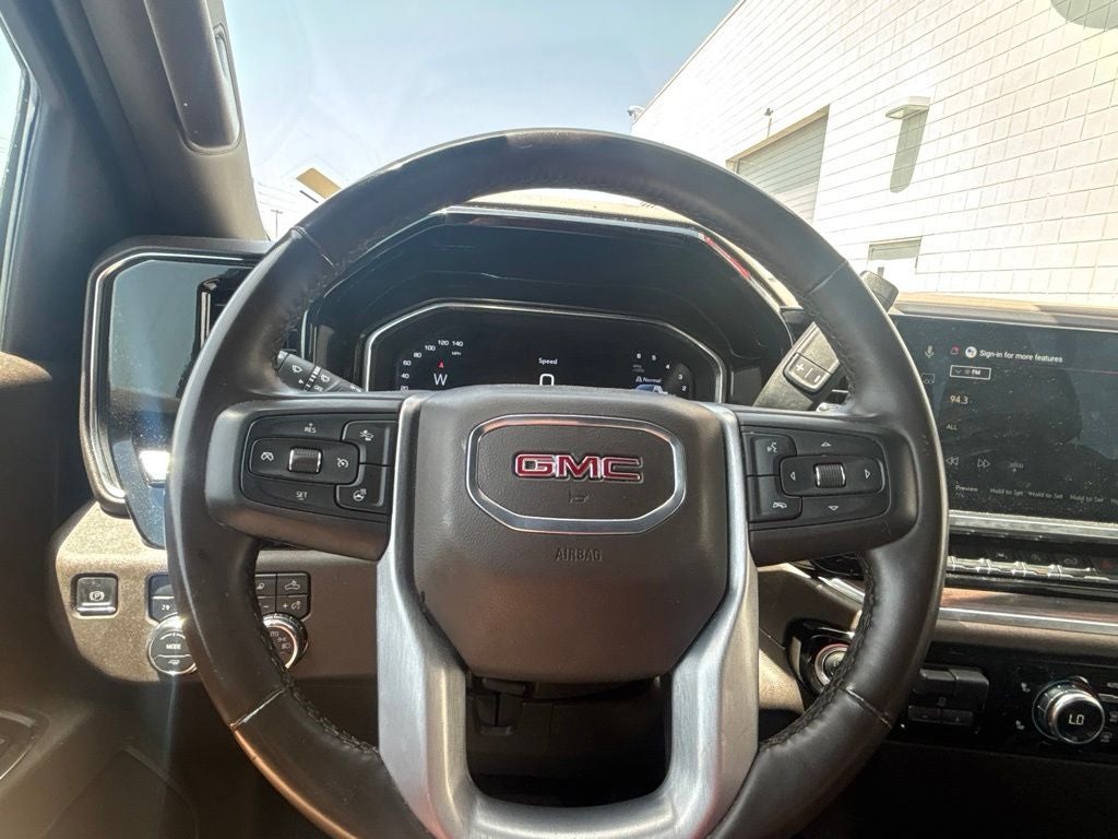 2025 GMC Sierra 1500 SLT