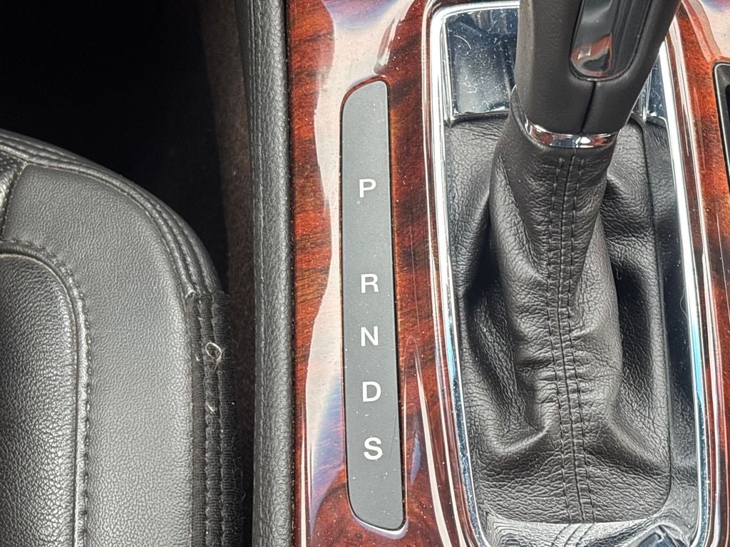 2014 Lincoln MKS Base