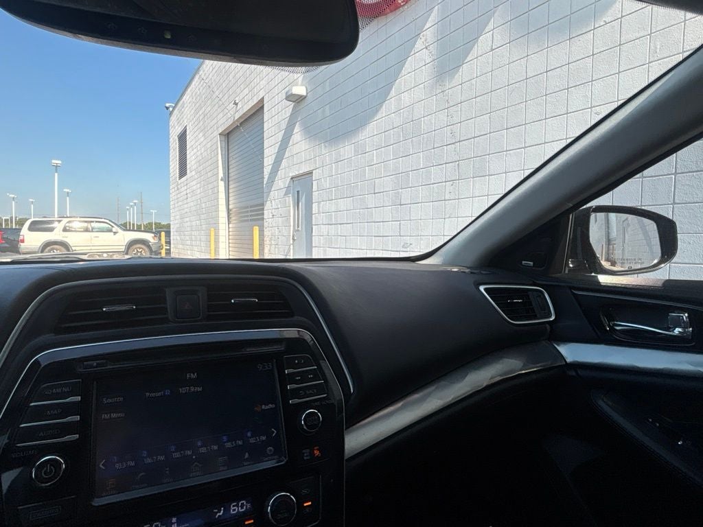 2017 Nissan Maxima SR