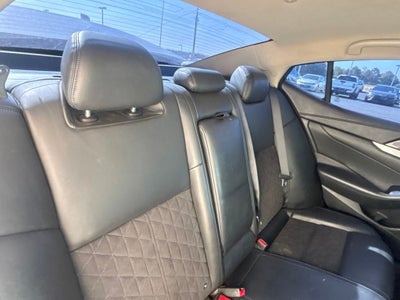 2017 Nissan Maxima SR