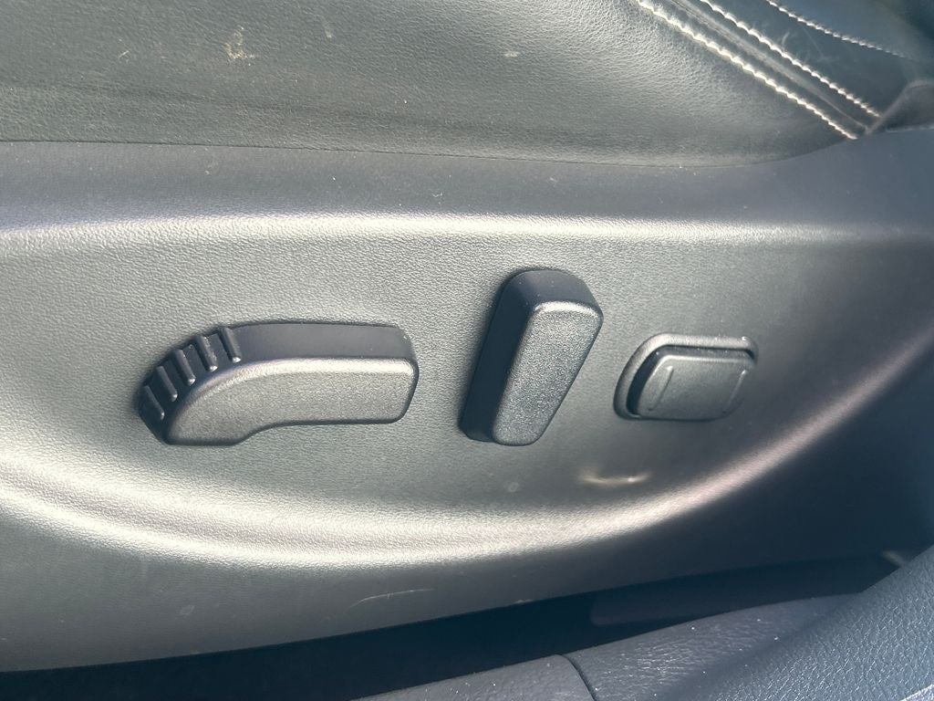 2023 Nissan Maxima Platinum