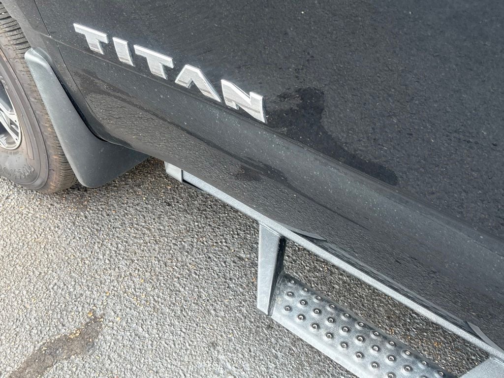 2021 Nissan Titan SV