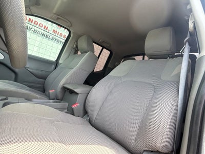2020 Nissan Frontier SV