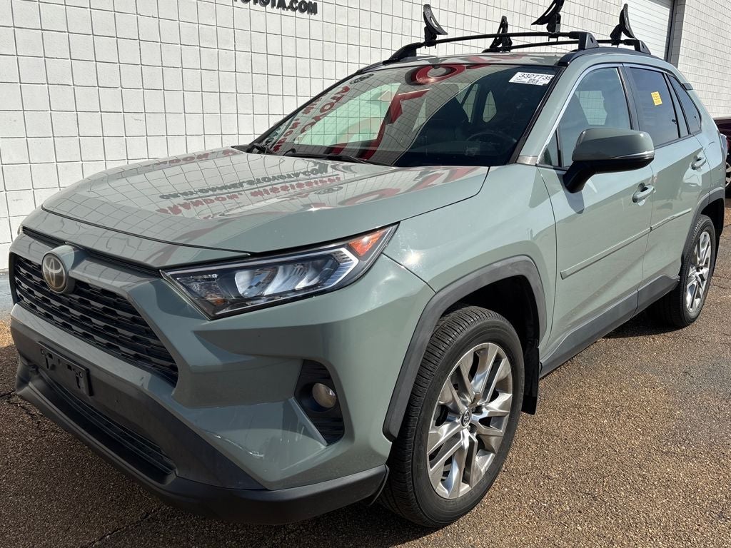 2020 Toyota RAV4 XLE Premium