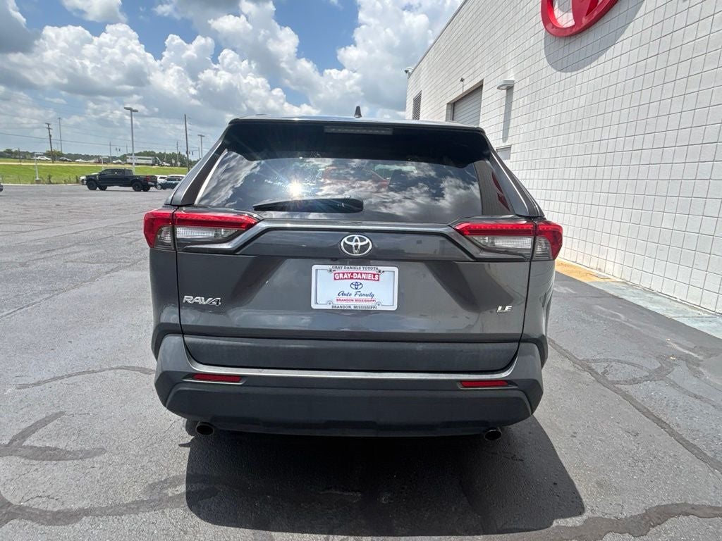 2021 Toyota RAV4 LE