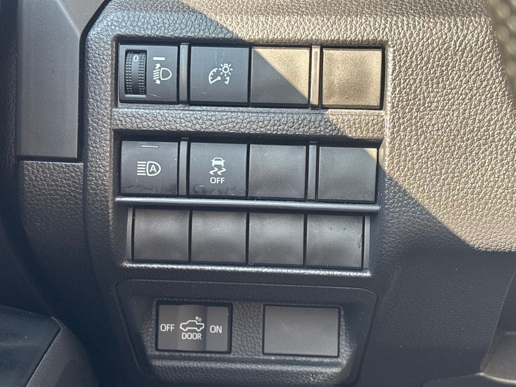 2025 Toyota Tacoma SR