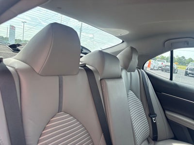 2018 Toyota Camry SE