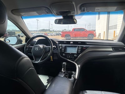 2020 Toyota Camry SE