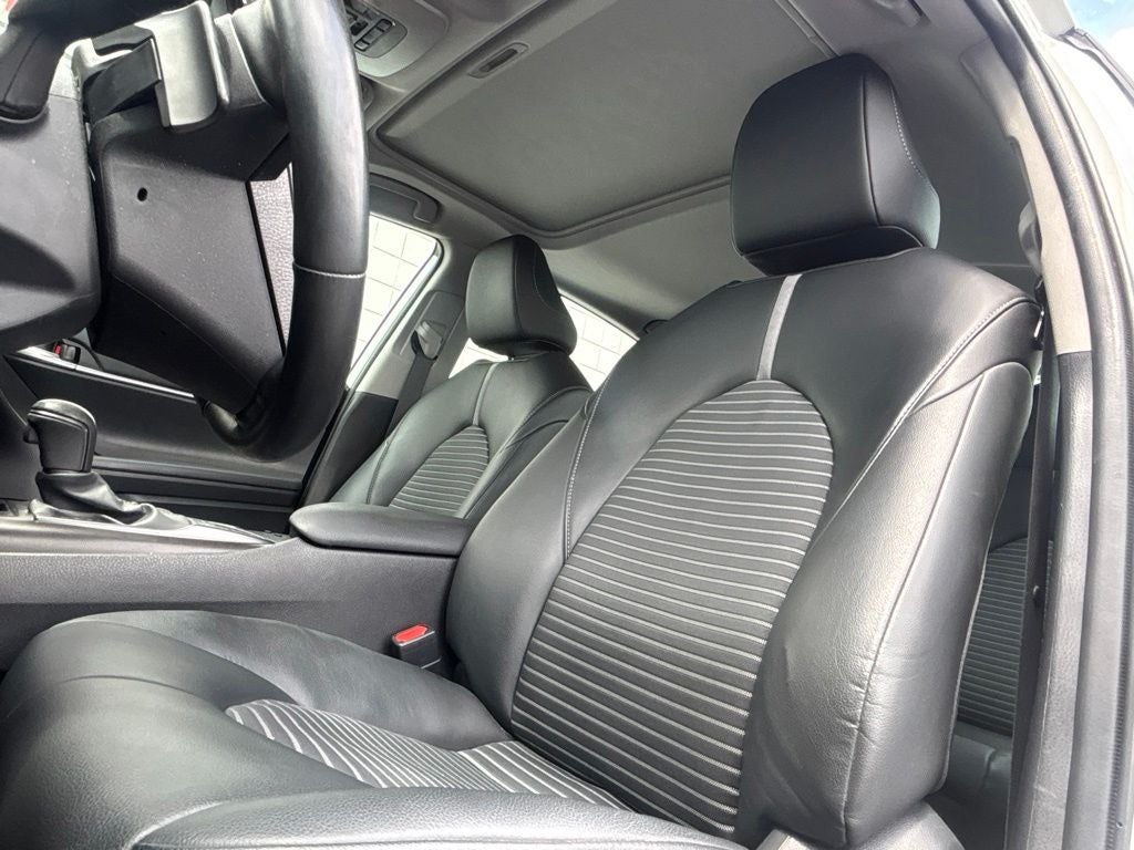 2023 Toyota Camry Hybrid SE
