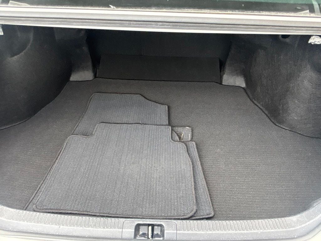 2023 Toyota Camry Hybrid SE