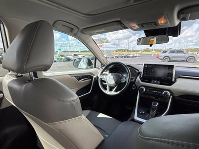 2021 Toyota RAV4 Hybrid XLE Premium