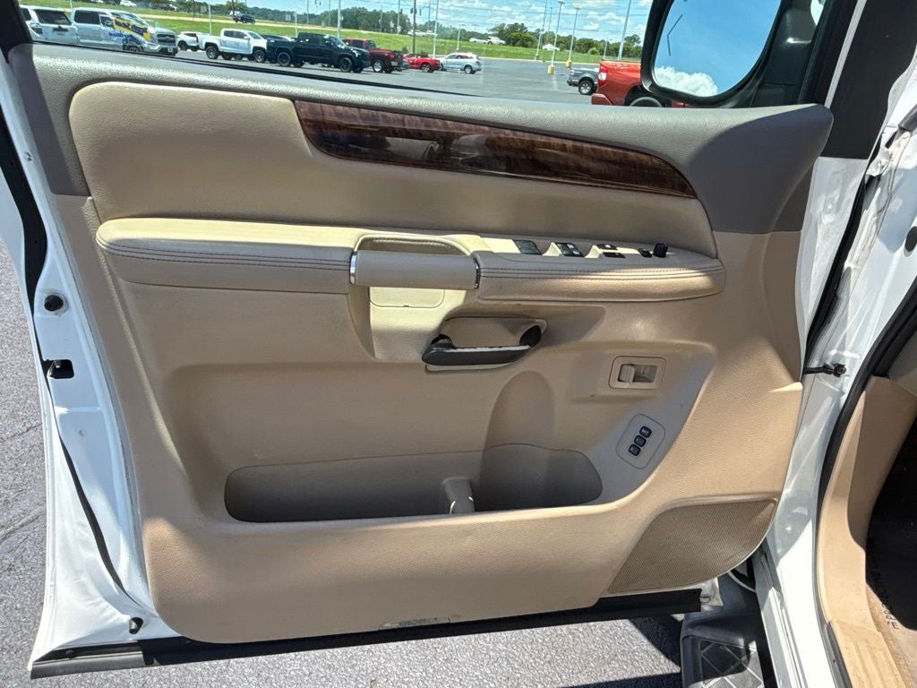 2014 Nissan Armada Platinum