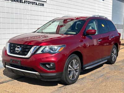 2018 Nissan Pathfinder SV