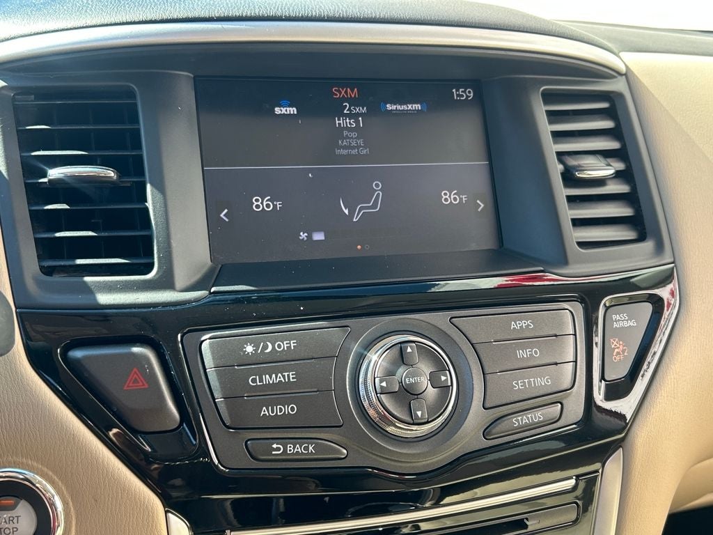 2018 Nissan Pathfinder SV