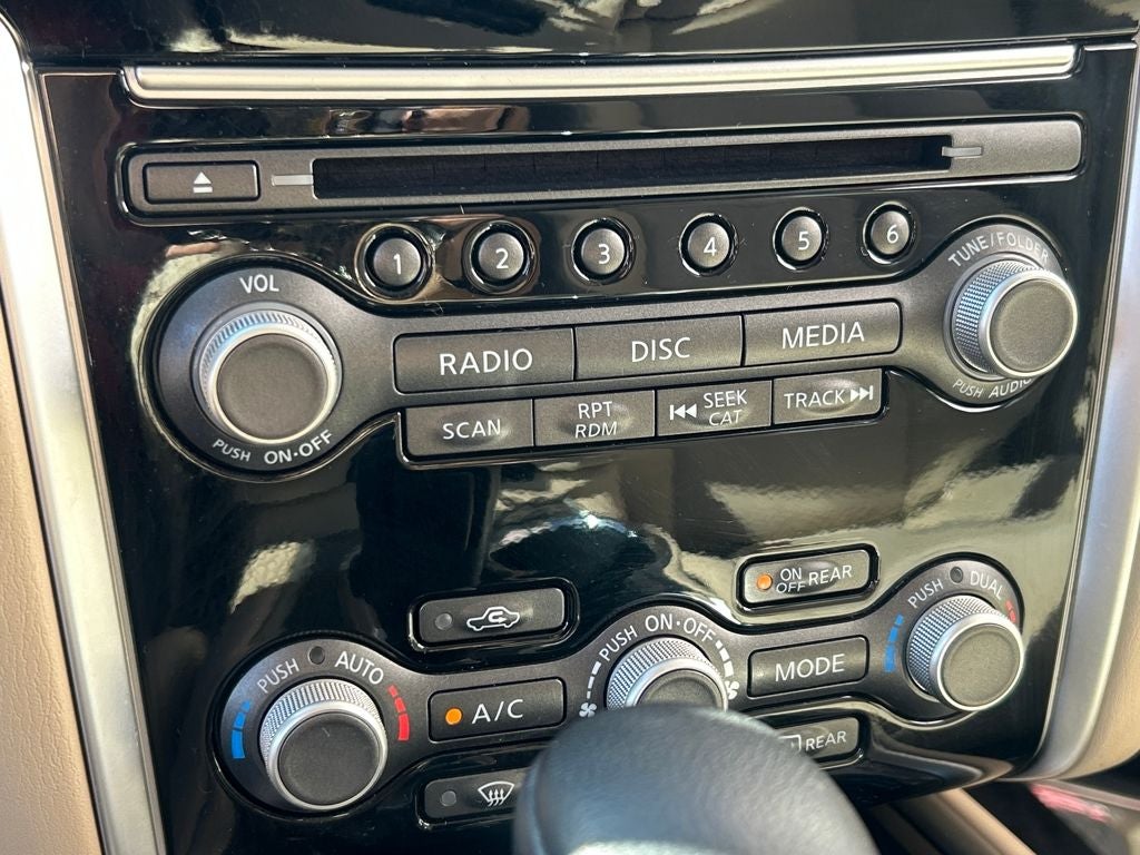 2018 Nissan Pathfinder SV