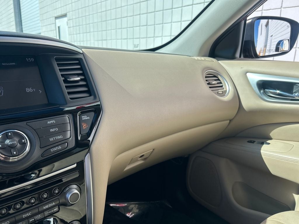 2018 Nissan Pathfinder SV