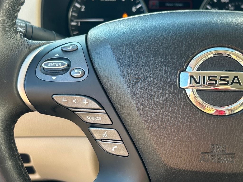 2018 Nissan Pathfinder SV