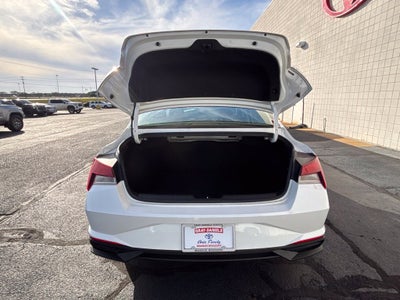 2022 Hyundai Elantra SEL