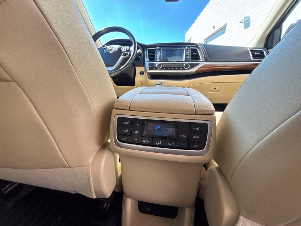 2019 Toyota Highlander Limited Platinum