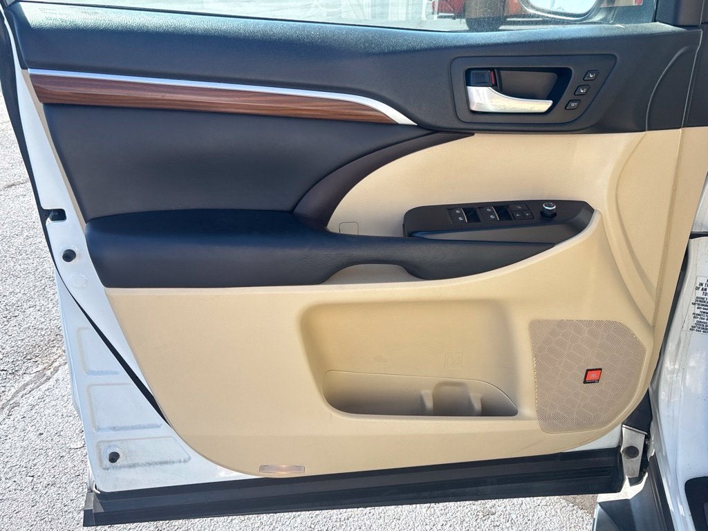 2019 Toyota Highlander Limited Platinum