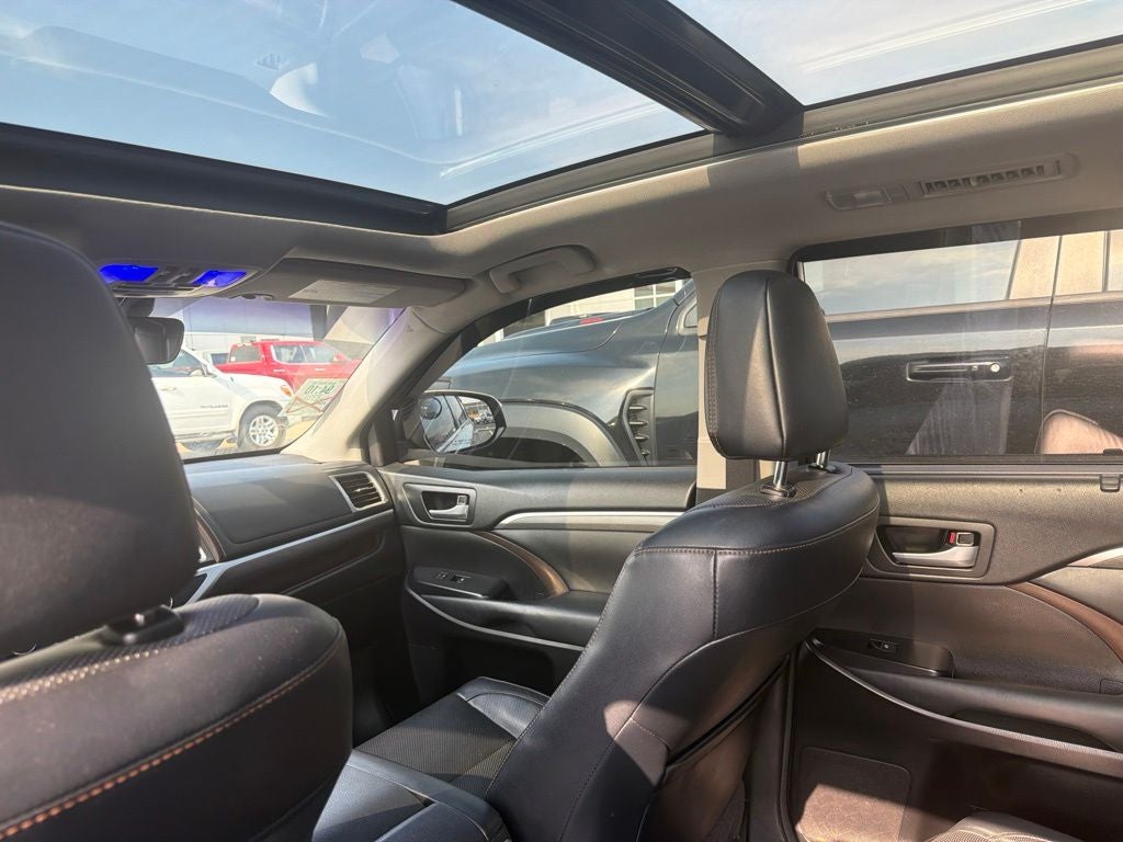 2018 Toyota Highlander Limited Platinum