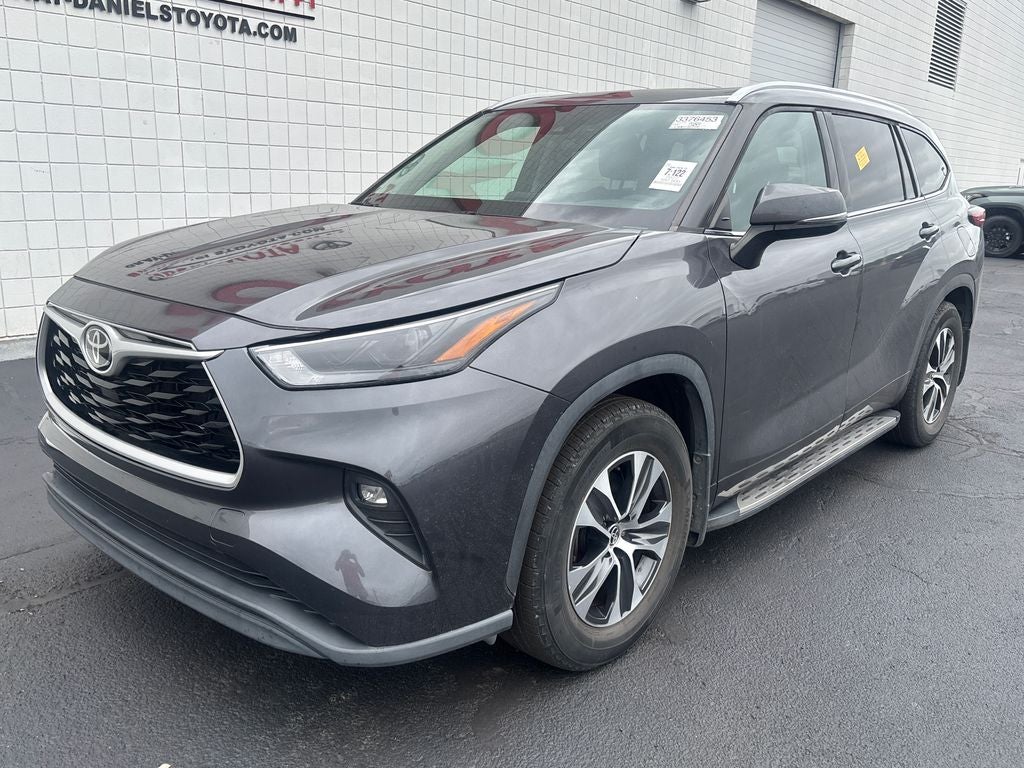2022 Toyota Highlander XLE
