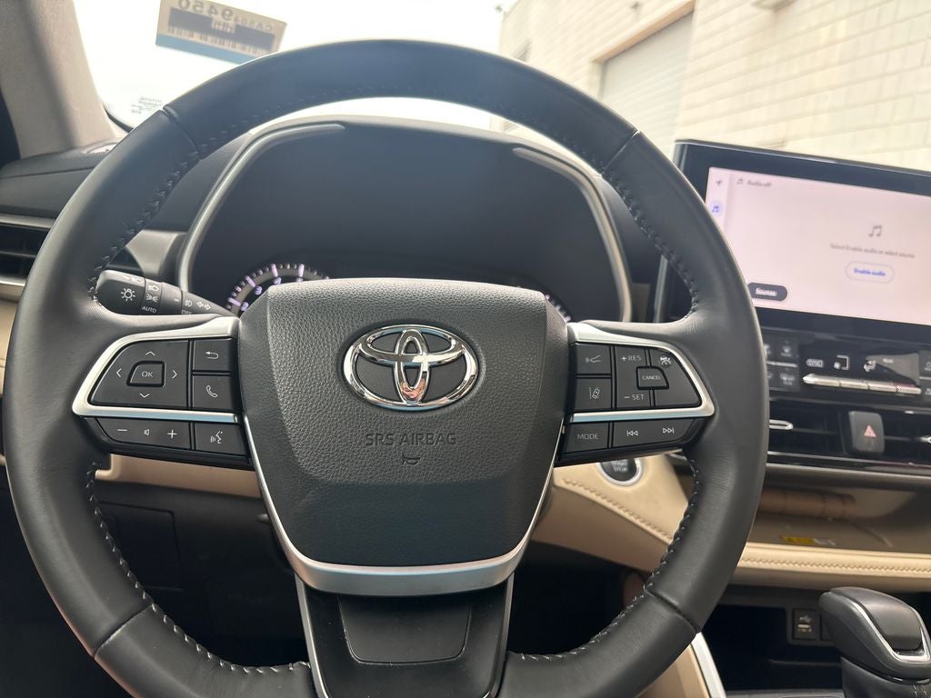 2024 Toyota Highlander XLE