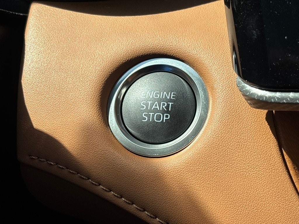 2025 Toyota Highlander Base