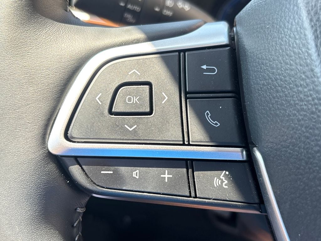 2025 Toyota Highlander Base