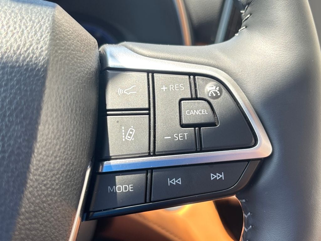 2025 Toyota Highlander Base