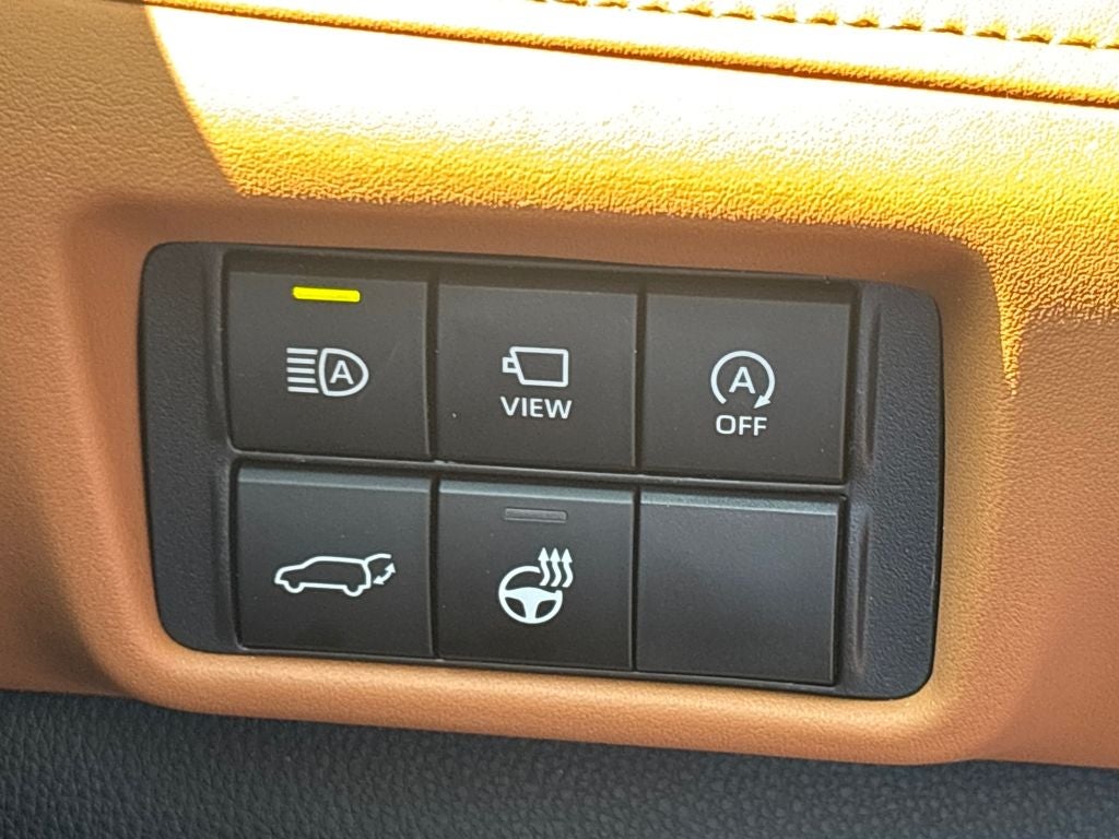 2025 Toyota Highlander Base