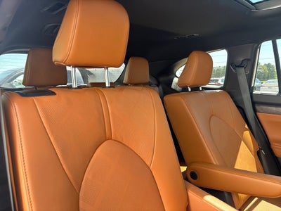 2025 Toyota Highlander Base