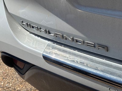 2025 Toyota Highlander Base