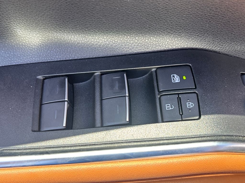 2025 Toyota Highlander Base