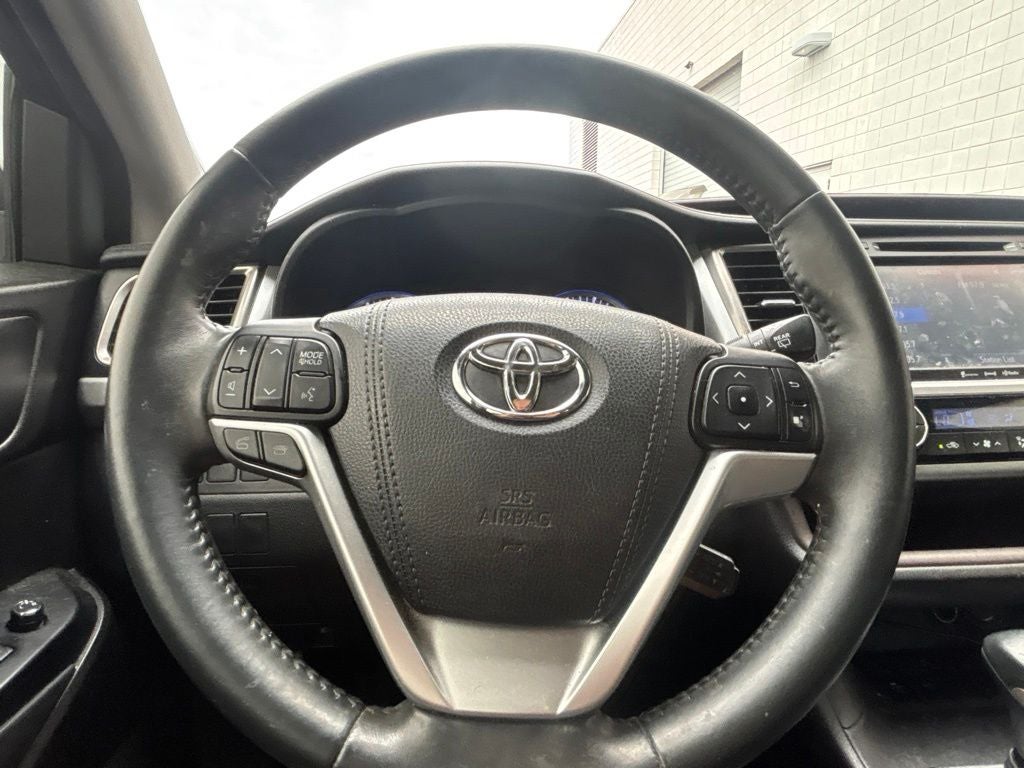 2016 Toyota Highlander XLE V6