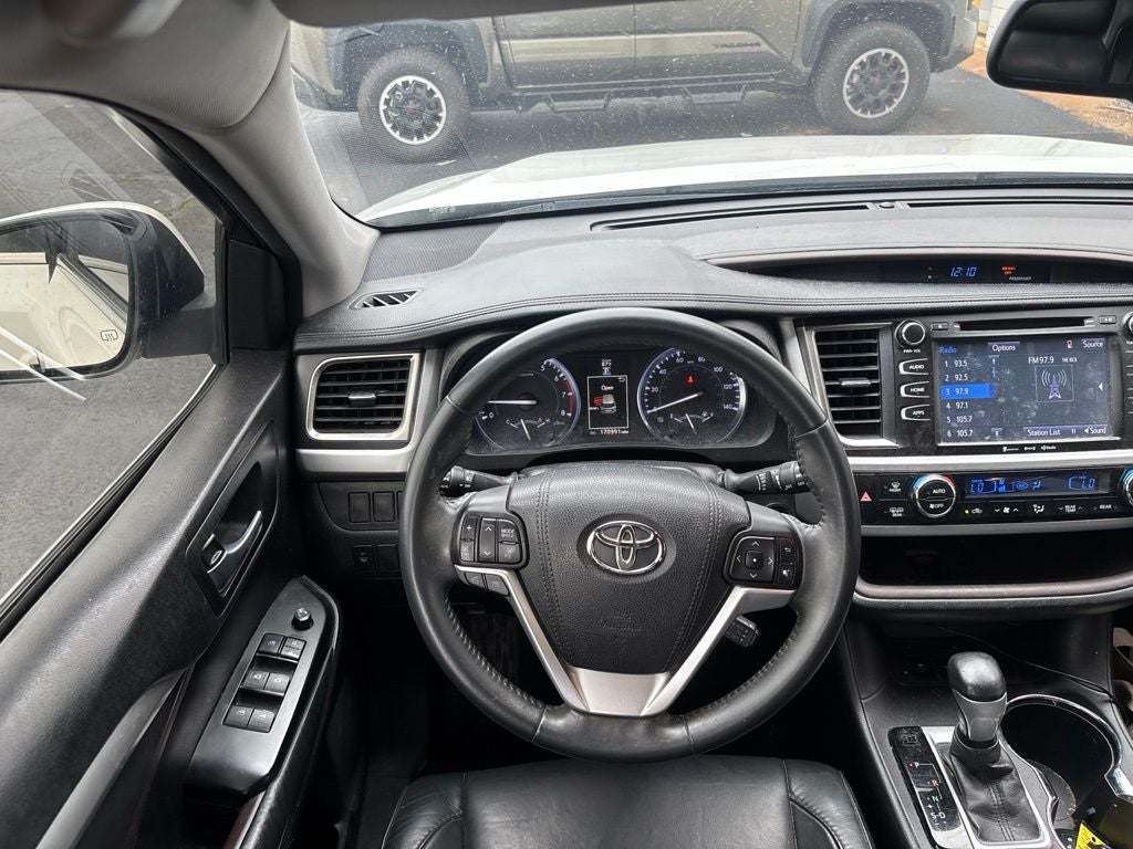 2016 Toyota Highlander XLE V6