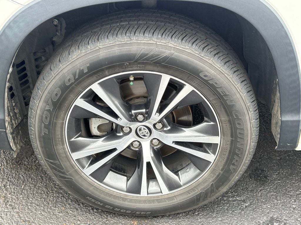 2016 Toyota Highlander XLE V6