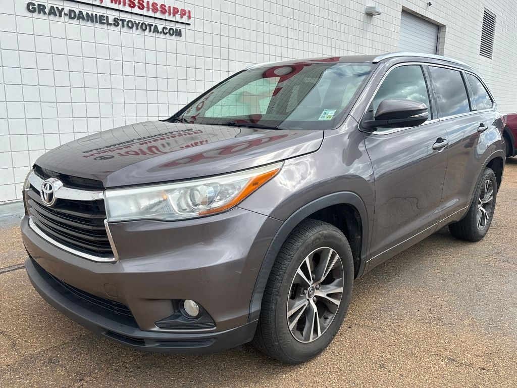 2016 Toyota Highlander XLE V6
