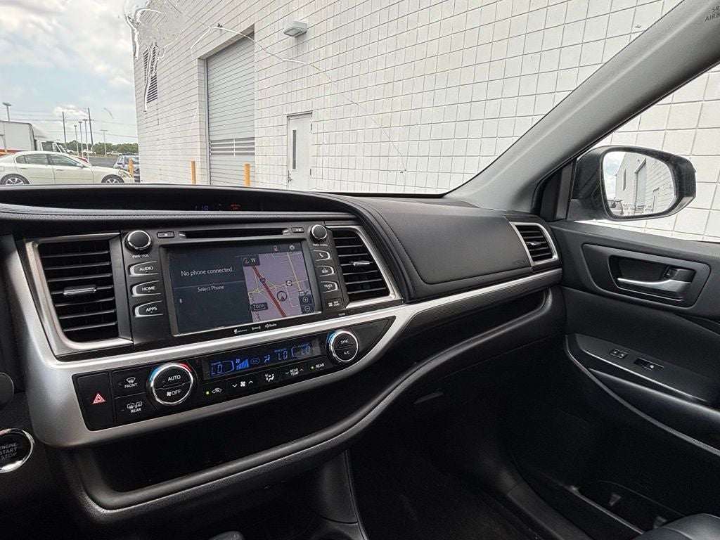 2019 Toyota Highlander SE