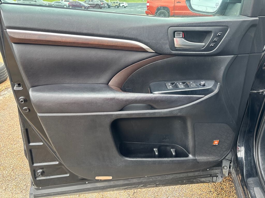 2016 Toyota Highlander Limited