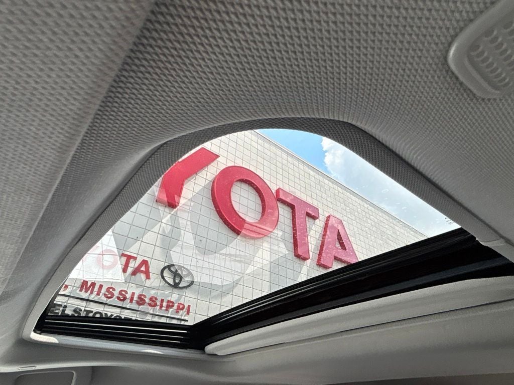 2026 Toyota Sienna XLE 8 Passenger